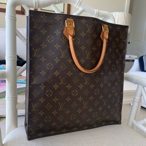 Louis Vuitton Tote